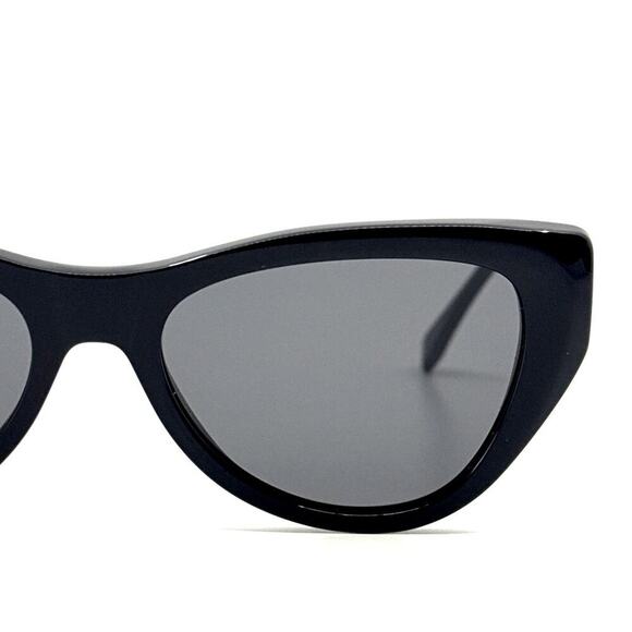 NEW!!! FENDI Sunglasses FE40149I 01A Authentic - Picture 5 of 13